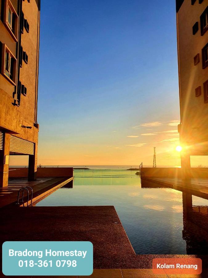 קואלה טרנגאנו Bradong Homestay - Musllm Only, 3 Queen Bedrooms, Seaview, Infinity Pool, Gym, Near Drawbridge & Ktcc Mall מראה חיצוני תמונה