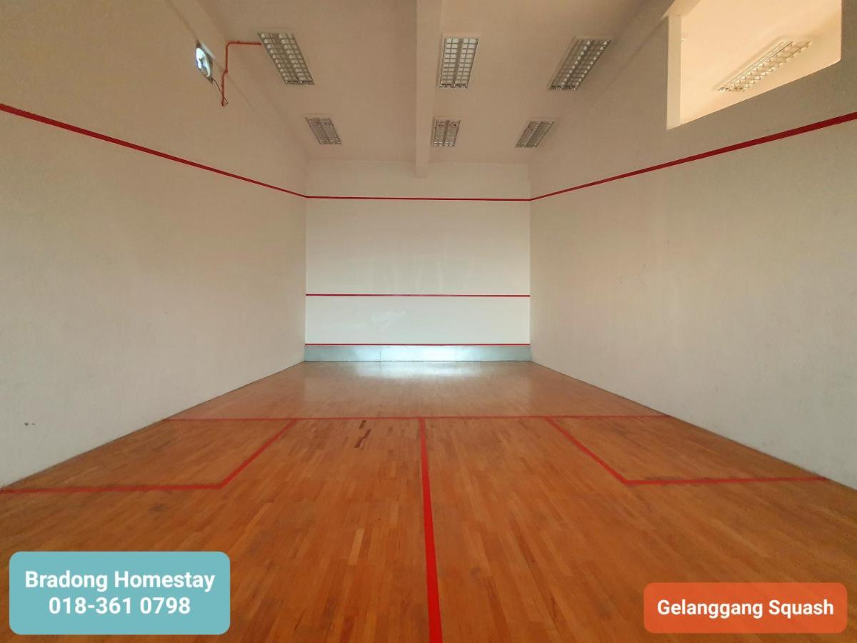 קואלה טרנגאנו Bradong Homestay - Musllm Only, 3 Queen Bedrooms, Seaview, Infinity Pool, Gym, Near Drawbridge & Ktcc Mall מראה חיצוני תמונה