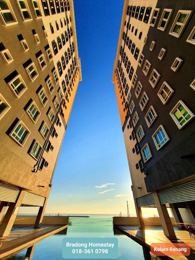 קואלה טרנגאנו Bradong Homestay - Musllm Only, 3 Queen Bedrooms, Seaview, Infinity Pool, Gym, Near Drawbridge & Ktcc Mall מראה חיצוני תמונה